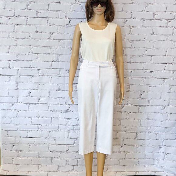 ZAC & RACHEL, White boyfriend cut capris - Picture 3 of 10